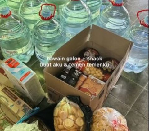 Viral Momen Orang Tua Jenguk Anaknya yang sedang KKN, Bawa Banyak Makanan hingga Ajak ke Mal