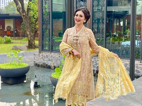 10 Potret Cantik Bella Saphira di Momen Hari Kebaya Nasional, Tampil Bak Model saat Acara Peragaan Busana