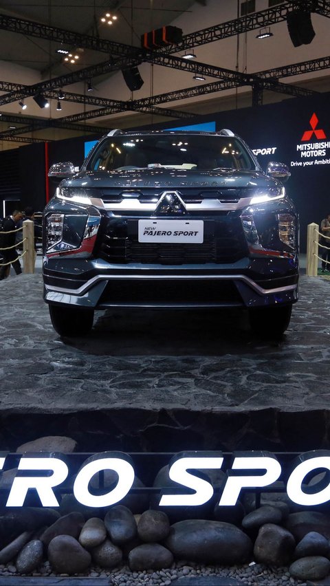 Lokasi 6 – Mitsubishi All New Triton and Mitsubishi Pajero Sport Special Display