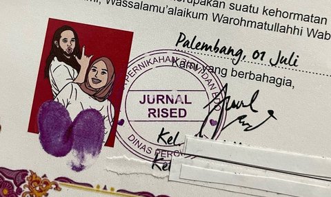 Viral Desain Undangan Pernikahan Dibuat Mirip Ijazah, Begini Penampakan Uniknya yang Bikin Salah Fokus