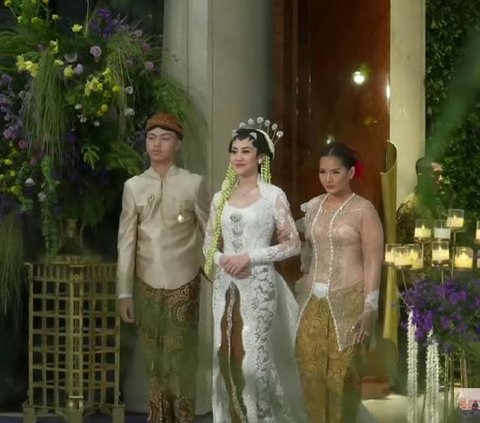 Momen Haru Reza Artamevia Menangis Saat Menyaksikan Akad Nikah Aaliyah Massaid dan Thoriq Halilintar