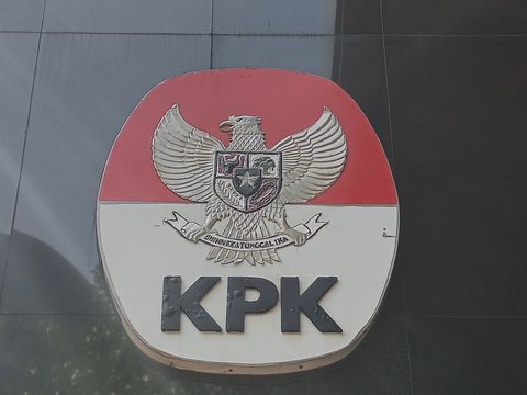 KPK Arrests Fake Employee in Bogor, Seizes Hundreds of Millions in Cash and a Porsche Car