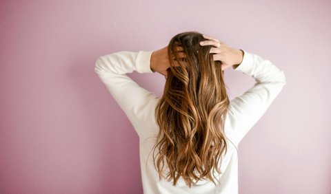 How to Care for Hair Loss in Women