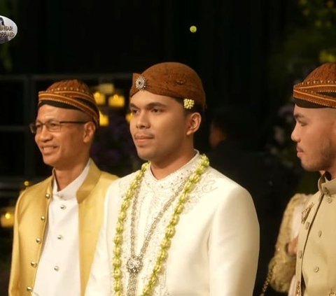 10 Photos of Thariq Halilintar & Aaliyah Massaid's Wedding Ceremony with Javanese Customs, Super Luxurious!