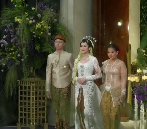 10 Photos of Thariq Halilintar & Aaliyah Massaid's Wedding Ceremony with Javanese Customs, Super Luxurious!