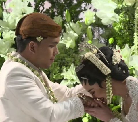 10 Photos of Thariq Halilintar & Aaliyah Massaid's Wedding Ceremony with Javanese Customs, Super Luxurious!