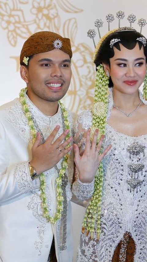 Officially Becomes Thariq Halilintar's In-Law, Reza Artamevia Reveals Her Son-in-Law's True Nature