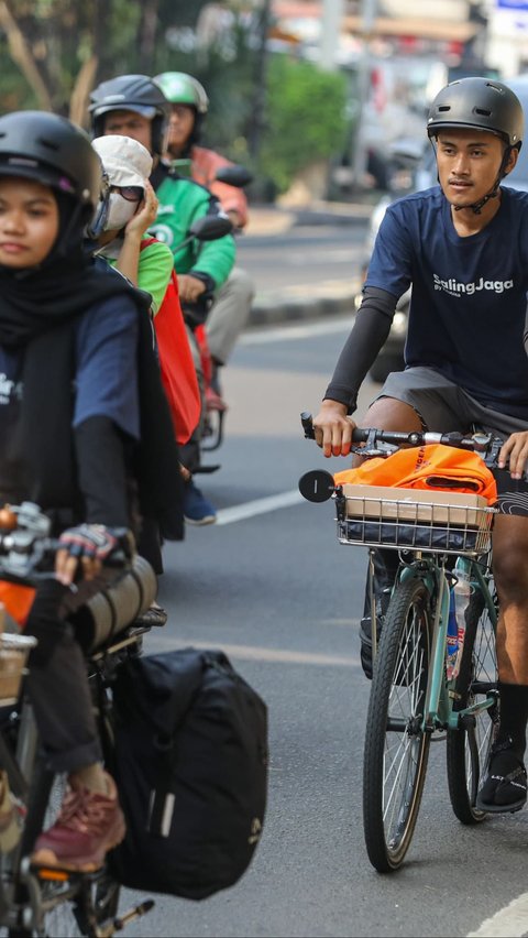 Komunitas Mengembara Biru Bersepeda dari Jakarta-Lombok Kampanyekan Hidup Minim Emisi