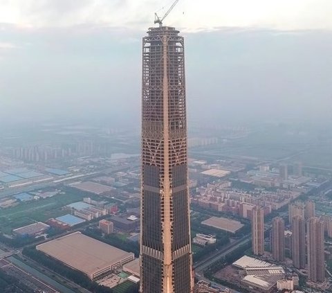 Almost Comparable to Burj Khalifa, This Is a Photograph of the Highest Abandoned Building in the World