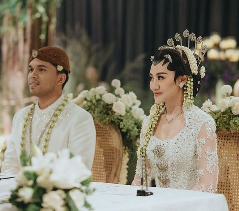 10 Style Showdown Aaliyah Vs Aurel at Their Weddings, Atta's Wife is Called the Record Holder for the Most Beautiful Bride