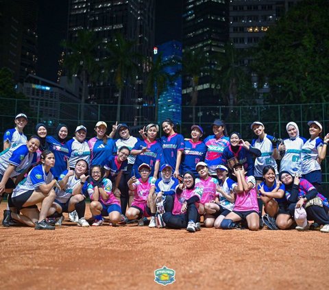 All About the World of Softball in the Saburai Slowpitch Community