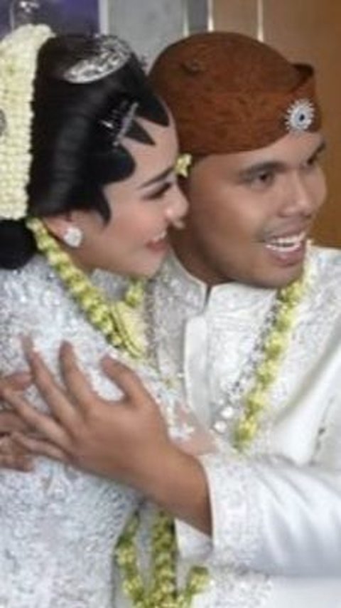 Usai Menikah, Ini Momen Thariq Halilintar dan Aaliyah 'Bobo Siang Bareng Istri' 