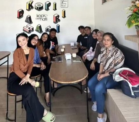 Viral! Wealthy Students' Community Service Looks Like a Staycation, Drawing Criticism: Netizens Say: Instead of Learning Independently and Being Concerned, They Are Just Flexing