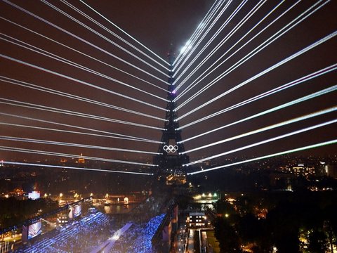 FOTO: Momen Api Olimpiade Paris 2024 Dinyalakan dan Diterbangkan dengan Balon Hidrogen Pertama di Dunia