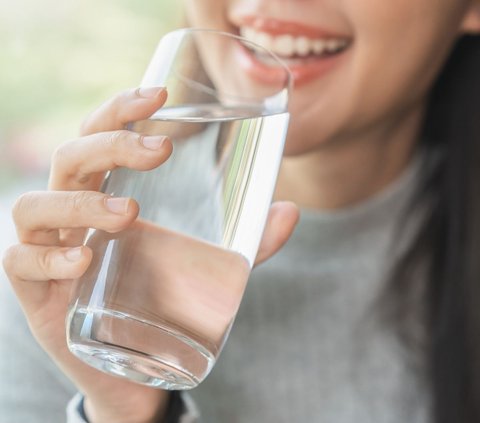 Always Drink Water After Waking Up, Experience 7 Amazing Benefits