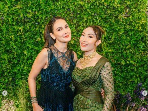 Charming Celebrity Styles at the Wedding Reception of Thariq Halilintar and Aaliyah Massaid