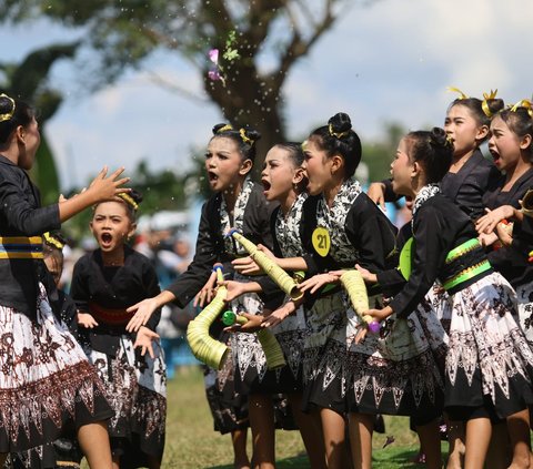 Kurangi Gadget, Pemkab Banyuwangi Ajak Anak Bermain Permainan Tradisional