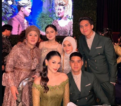 Foto-foto Kebersamaan El Rumi dan Syifa Hadju di Acara Resepsi Thariq Halilintar & Aaliyah Massaid, Bikin Heboh Netizen