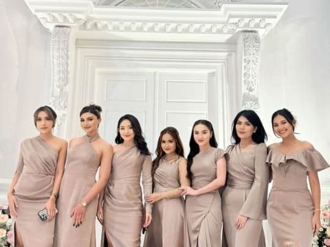 10 Potret Cantik Natasha Wilona saat Hadir di Acara Pernikahan Susan Sameh, Datang Bersama Partner Kondangan ini Sosoknya