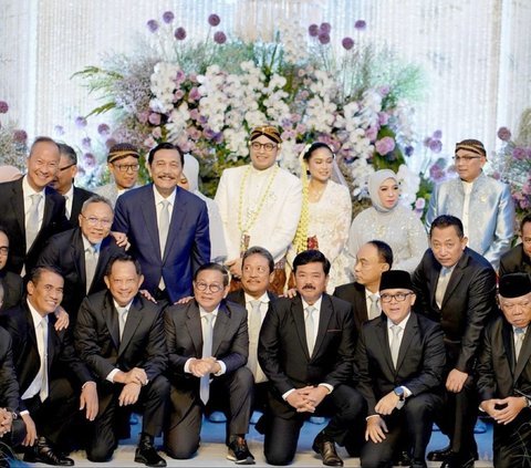 Rare Photo of the `Santuy` Moment of Ministers at the Wedding of Health Minister Budi Gunadi Sadikin's Daughter