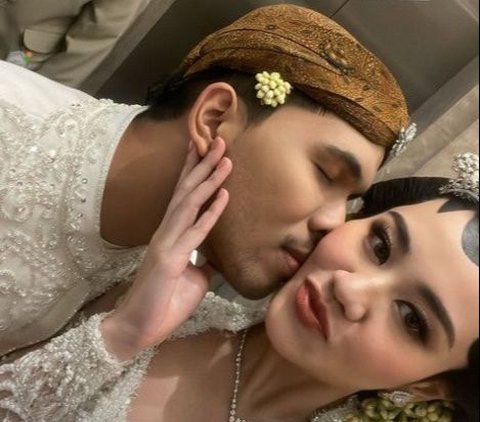 10 Photos of Thariq Halilintar & Aaliyah Showcasing Their Affection After Officially Becoming Husband and Wife, Netizens: Wild