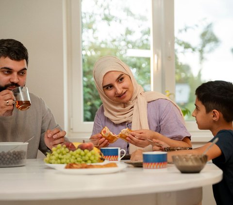 Not Just Household Chores, Here are 5 Real Duties of a Wife in Islam