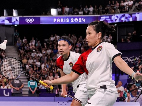 FOTO: Momen Ginting dan Gregoria Menang, Rinov/Pitha Kalah di Fase Grup Bulu Tangkis Olimpiade Paris 2024