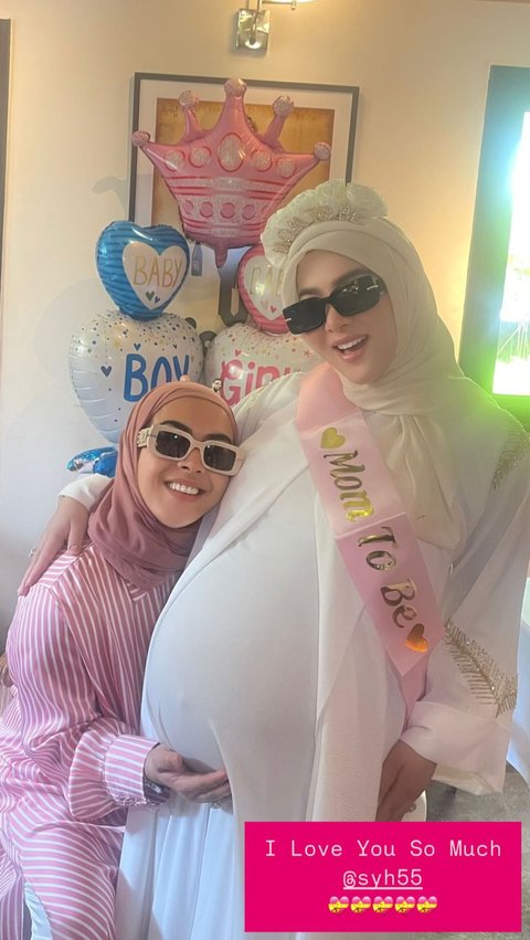 10 Potret Baby Shower Syahrini Digelar Sederhana, Dekorasinya Tuai Sorotan: Kok Gitu!