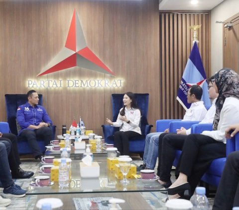 Angela yang juga merupakan Ketua Desk Pilkada Partai Perindo ini didampingi pula oleh Sekretaris Jenderal DPP Partai Perindo Ahmad Rofiq dan Ketua DPP Partai Perindo Bidang Hukum dan HAM Tama S Langkun serta Ketua DPP Bidang Pengembangan Kedewanan Yusuf Lakaseng. Foto: Istimewa<br>