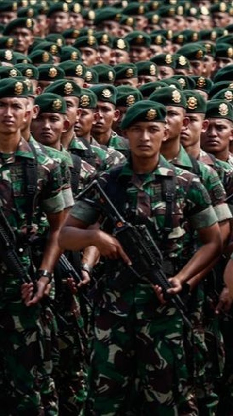 Dua Prajurit TNI AD Berprestasi, Kolonel Edward Sitorus beri Wejangan 'Jangan Takut Tersaingi'