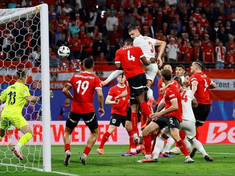 FOTO: Selebrasi Dua Gol Merih Demiral ke Gawang Austria Bawa Turki Melangkah ke Babak Perempatfinal Euro 2024