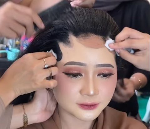Very Impressive, Makeup Artist's Process Transforms Paes Solo Putri's Makeup into an International Hairdo