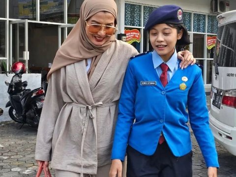 Potret Gendhis Anak Arzeti Bilbina yang Sekolah di Taruna Nusantara, Pesona Cantiknya Mencuri Perhatian