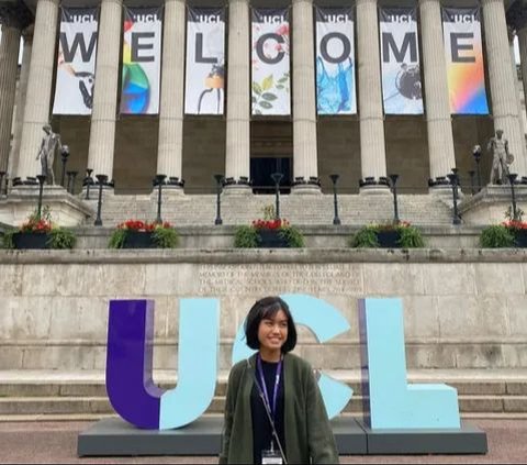 Portrait of a Series of Celebrity Children Entering Top Universities in the World