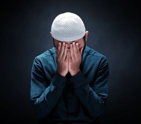 The Weeping of the Prophet Muhammad Due to 5 Reasons, One of Which is Fear of Allah SWT