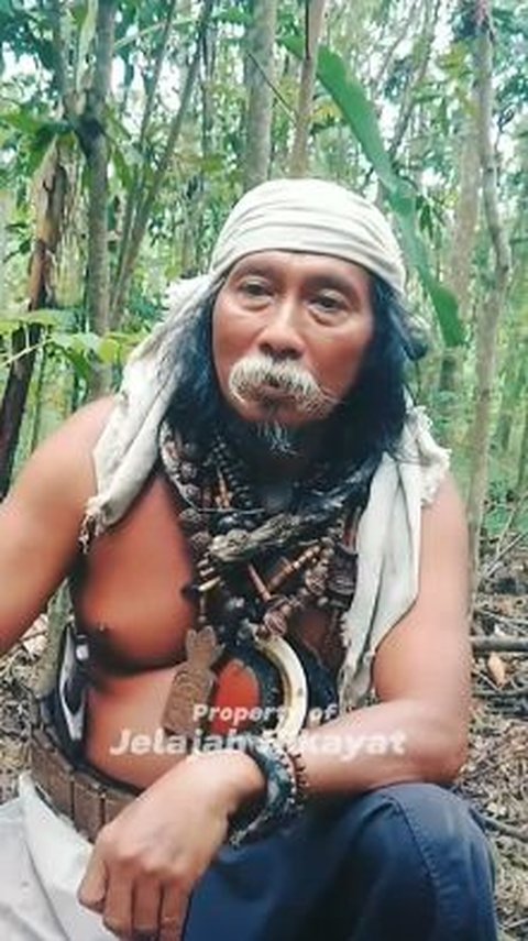 Orang Sakti, Suku Dayak Losarang Ini Mengaku Tak Pernah Pakai Baju dan Mandi 'Kalau Pakai Baju Suka Sakit'<br>