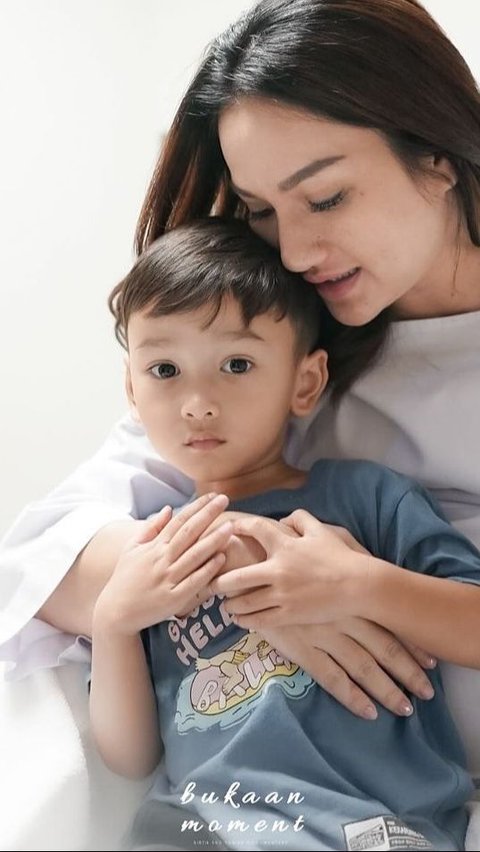 Tengku Dewi Gives Birth to Her Second Child, Andrew Andika Also Accompanies