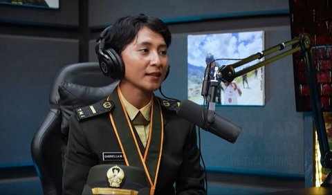 Sebelum masuk Pa PK TNI, Gabriella sempat memutuskan untuk berkuliah terlebih dahulu. Ia kemudian mencoba kembali melalui Pa PK dan berhasil. <br>