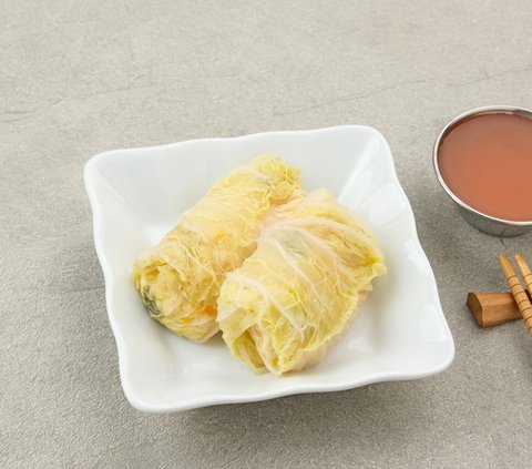 Recipe for Cabbage Rolls Filled with Chicken and Shrimp, a Very Delicious and Healthy Snack