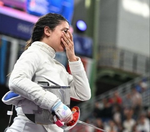 Strong Mama! The Struggle of Egyptian Fencing Athletes Competing in the Paris 2024 Olympics While 7 Months Pregnant