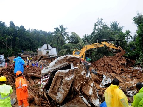 FOTO: Tragis, Banjir dan Tanah Longsor di India Tewaskan Puluhan Orang, Ratusan Masih Hilang