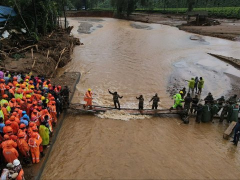 FOTO: Tragis, Banjir dan Tanah Longsor di India Tewaskan Puluhan Orang, Ratusan Masih Hilang