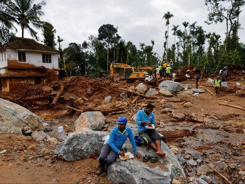 FOTO: Tragis, Banjir dan Tanah Longsor di India Tewaskan Puluhan Orang, Ratusan Masih Hilang