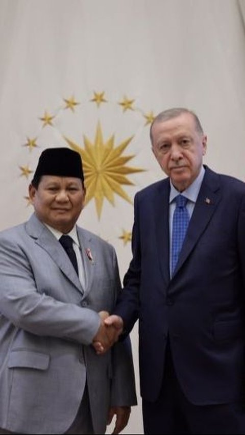 Adab Prabowo Sungkan Diantar ke Mobil, Tangan Presiden Erdogan Ditarik Sampai Gandengan