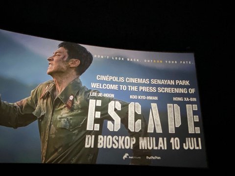 Lee Je Hoon's Action in the Film Escape, Successfully Makes the Audience Tense