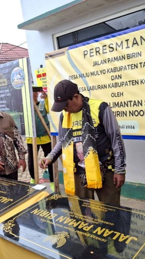 Gubernur Kalsel Resmikan Jalan Paman Birin Desa Maju Mulyo dan Laburan