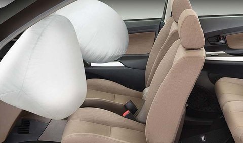 Airbag yang Mengembang adalah pemicu