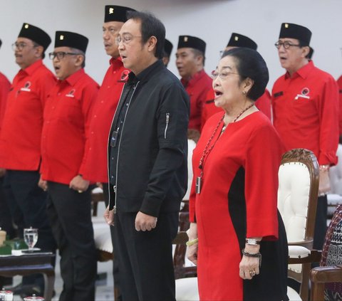 FOTO: Pelantikan Pengurus PDIP Diwarnai Pidato Keras Megawati Kritik Jokowi
