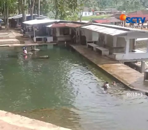 Referensi Wisata Asyik Bersama Keluarga di Pandeglang, Kemah di Kaki Gunung Pulosari hingga Berenang di Kolam Peninggalan Kerajaan Tertua