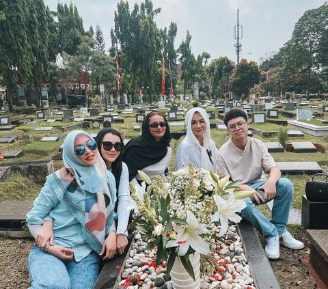 Intip Potret Kebersamaan Aaliyah dan Zahwa Bareng Keanu Massaid, Kompak Meski Beda Ibu